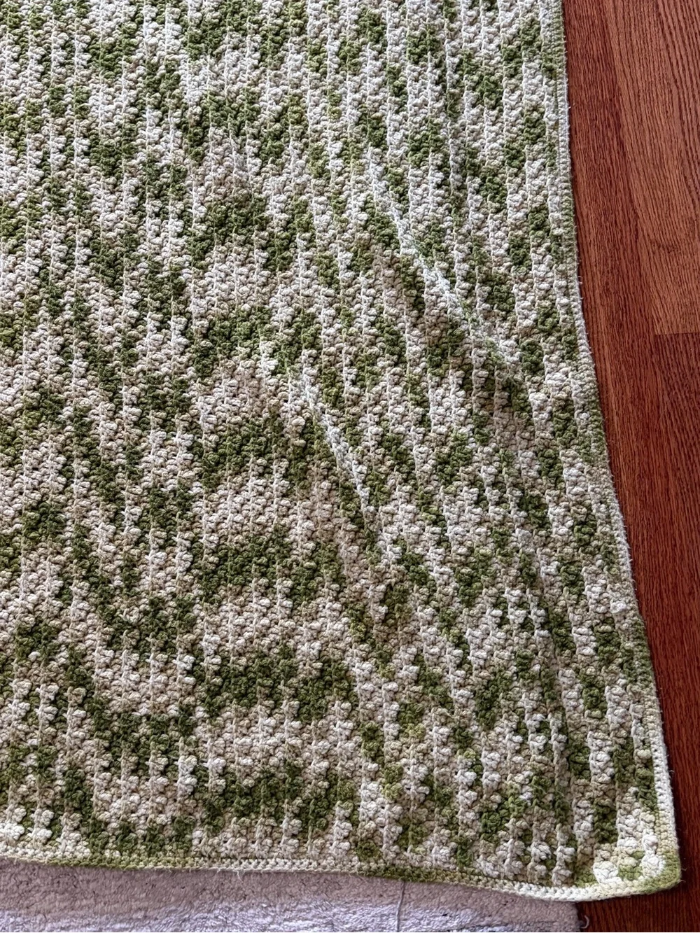 Vtg Hand-Crochet Ripple Blanket Chevron Style Zig-Zag Olive Green Full 87”x76”